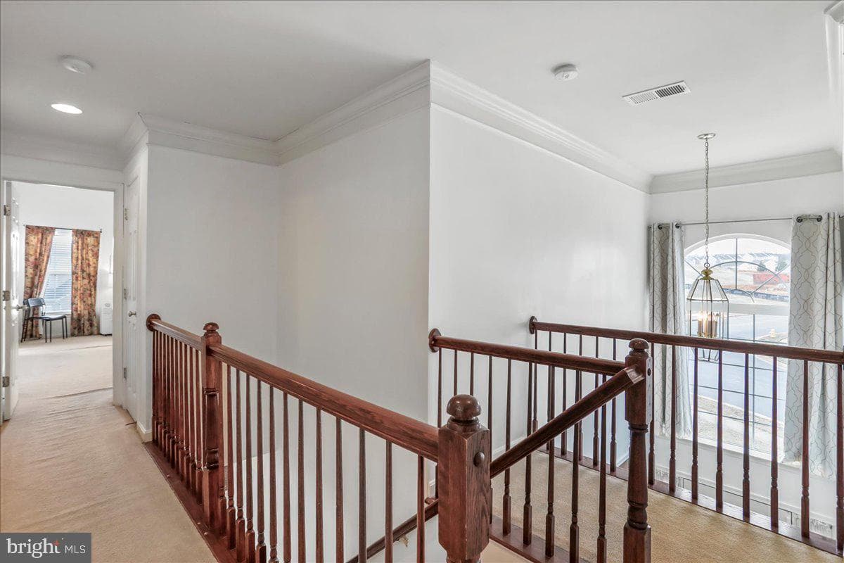 301 Fontana Circle photo 9
