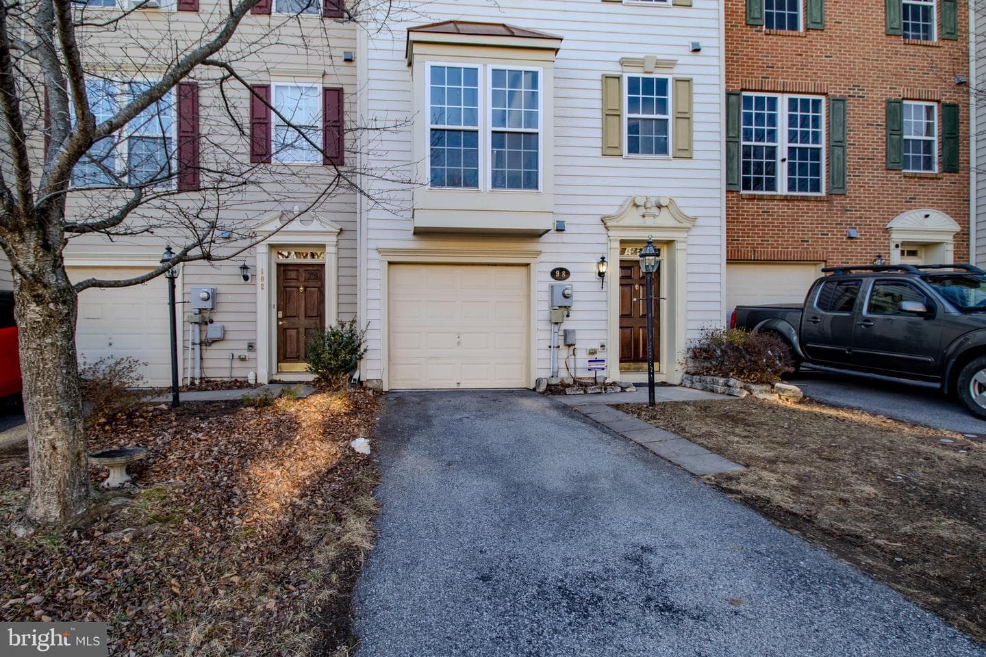 98 Lullwater Way photo 3
