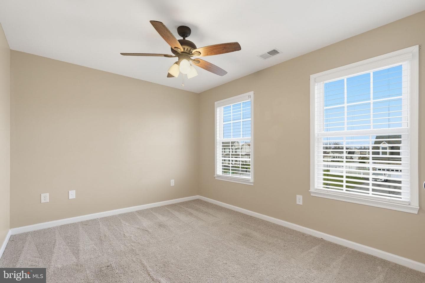 16 Azera Drive photo 26