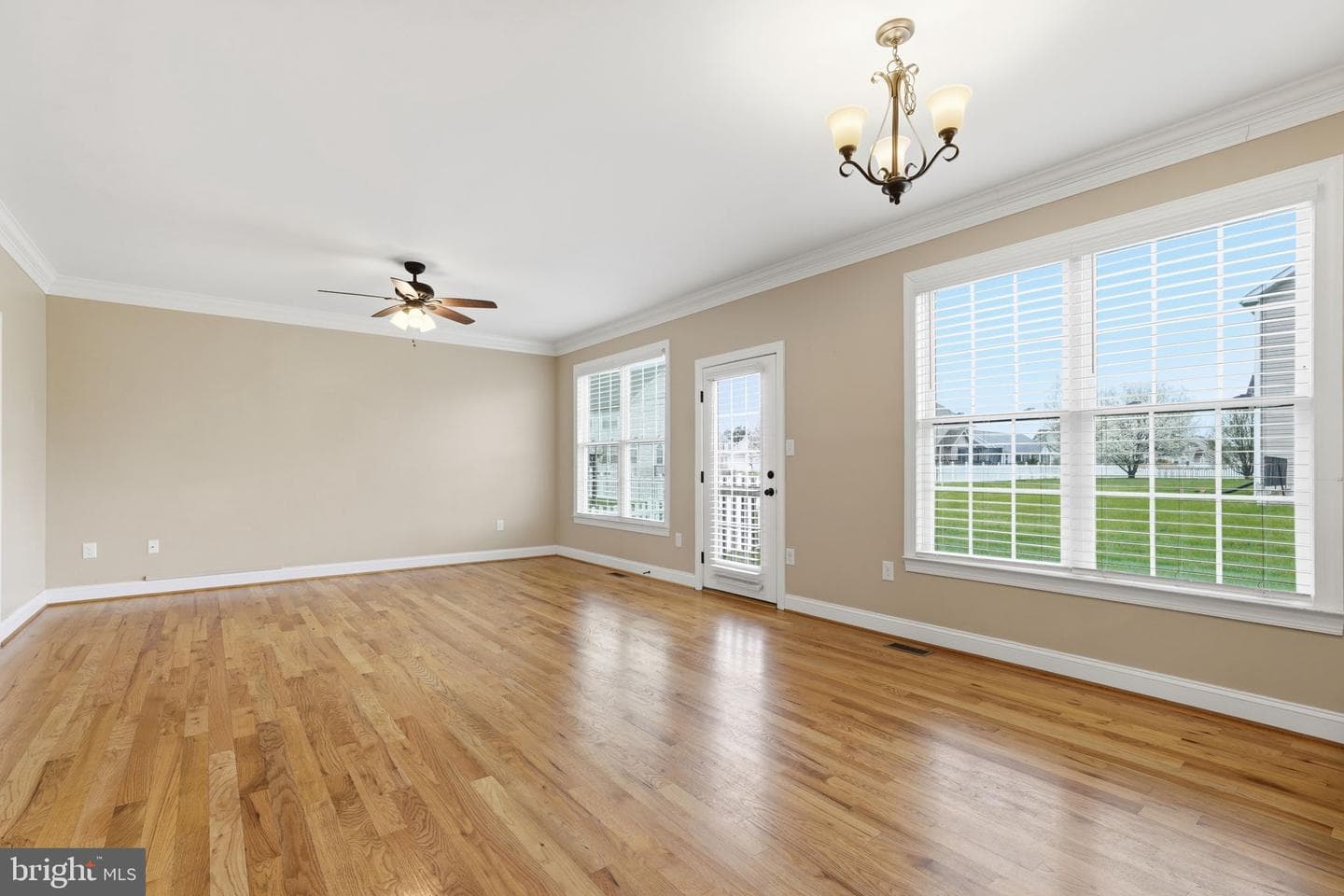 16 Azera Drive photo 6