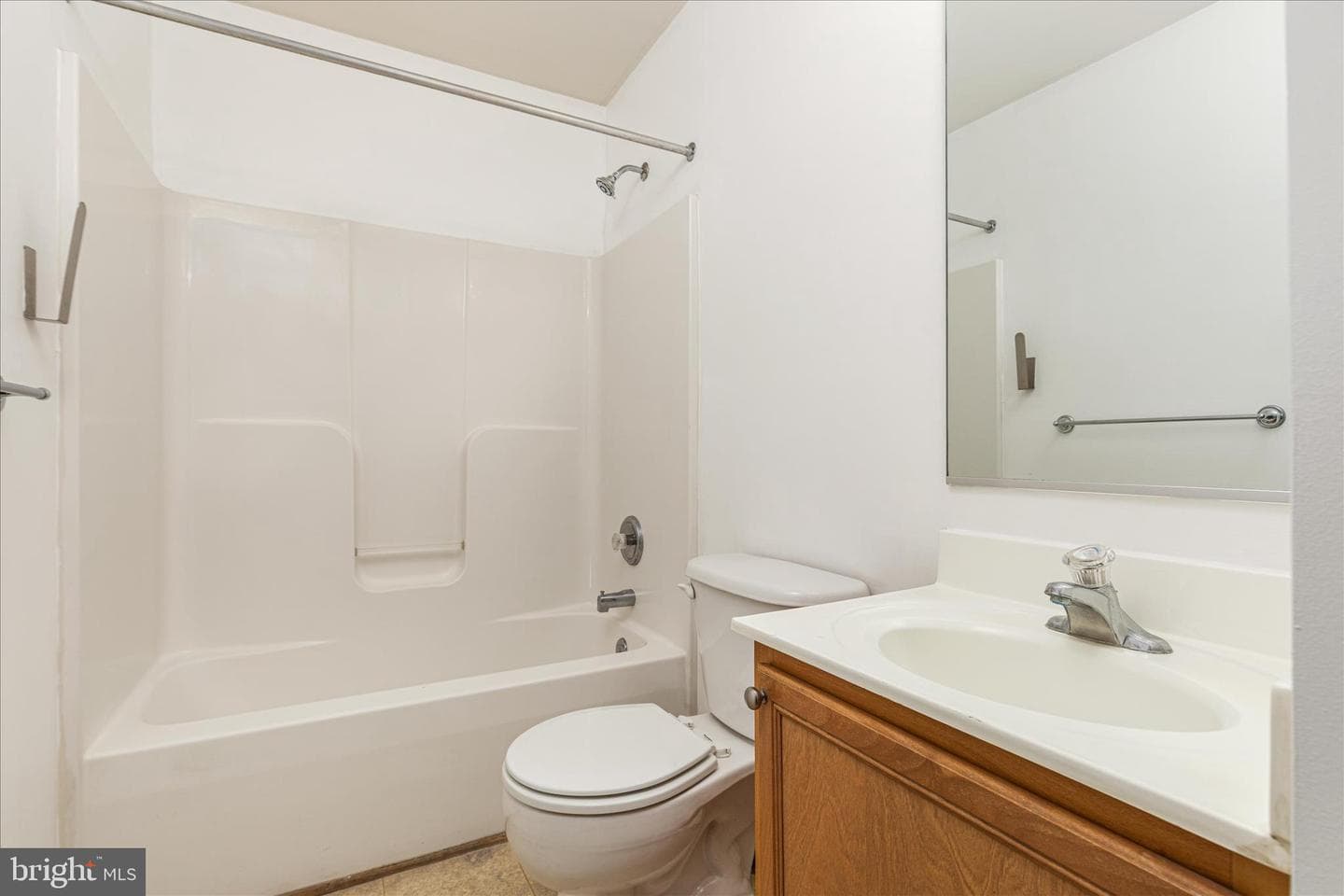 512 Ford Circle photo 16