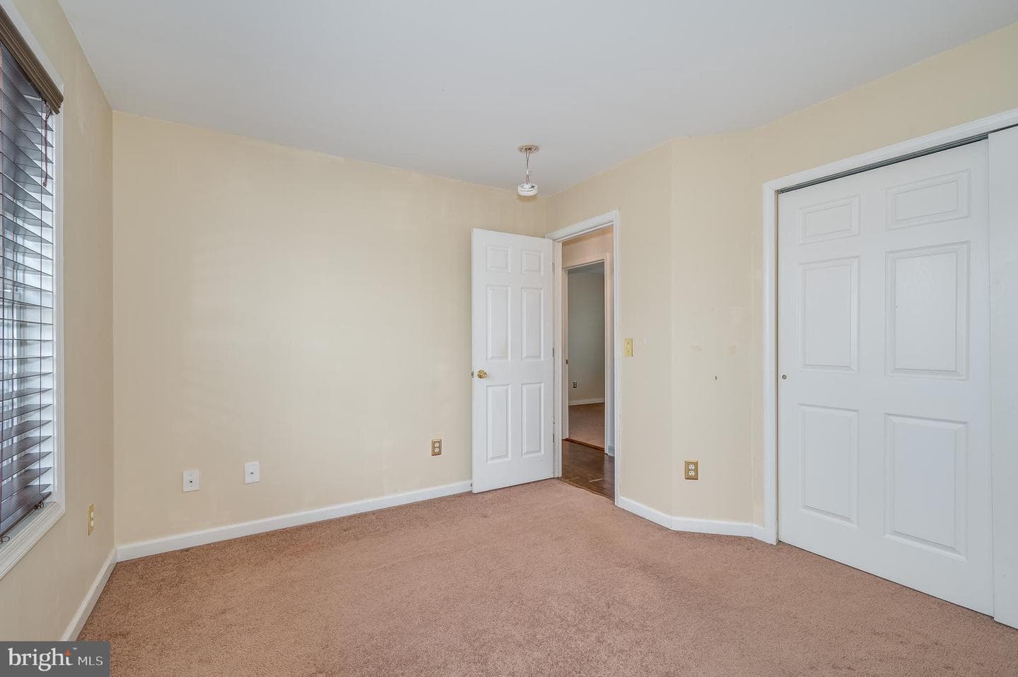 18 Veterans Way photo 39