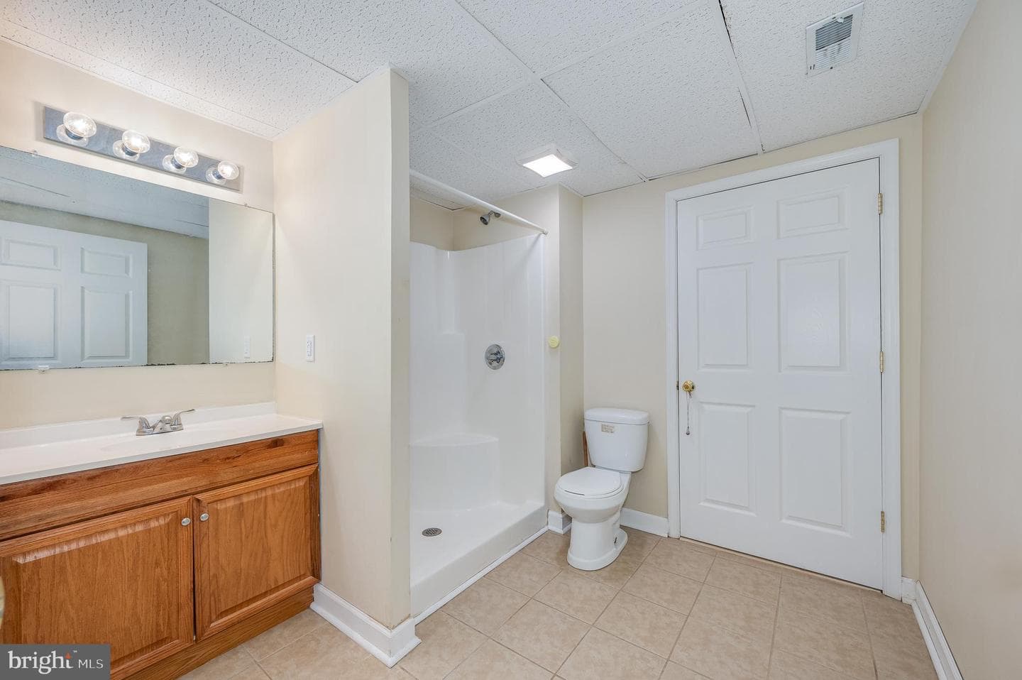 18 Veterans Way photo 50