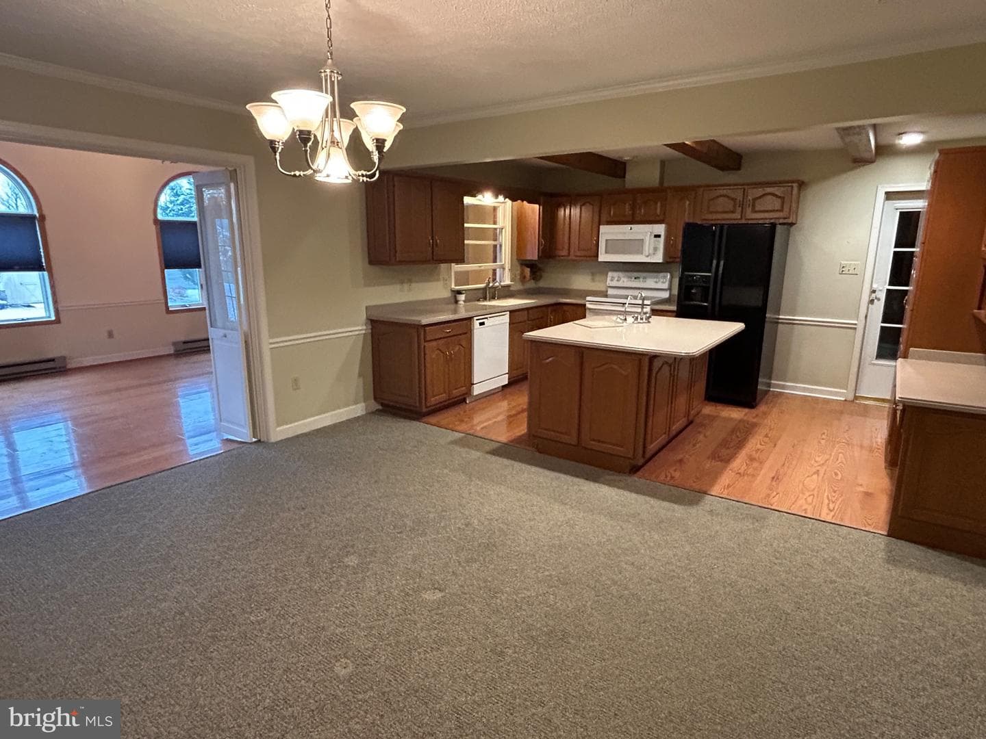 8509 Winchester Avenue photo 4