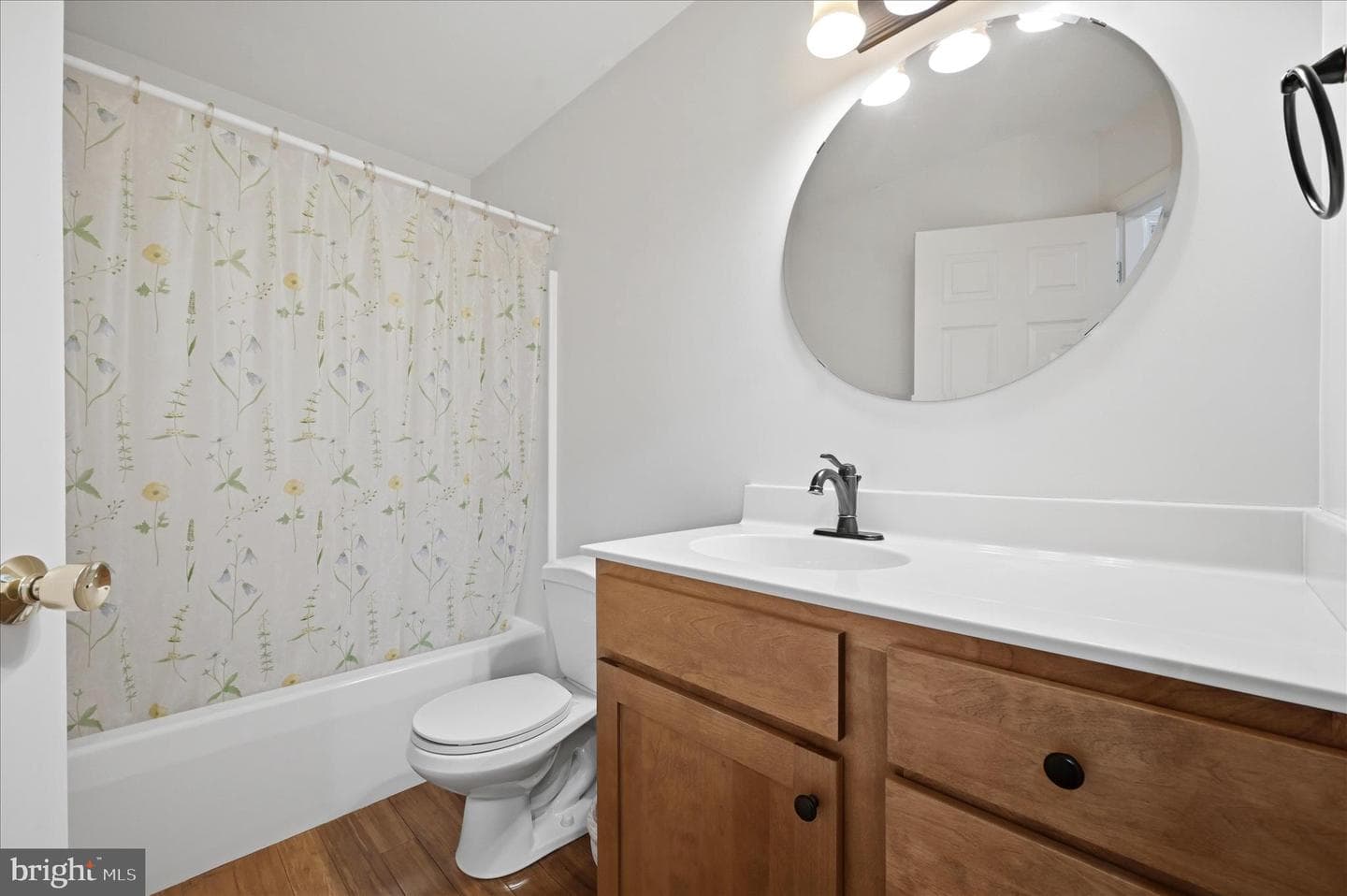 238 Comstock Drive photo 27