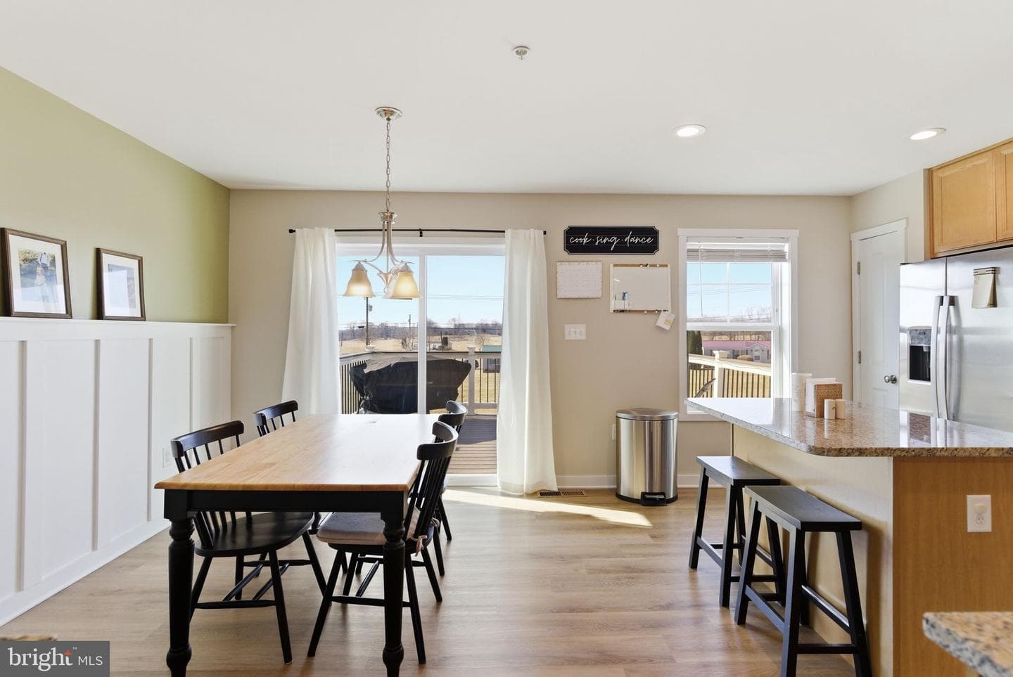 125 Carnes Way photo 8