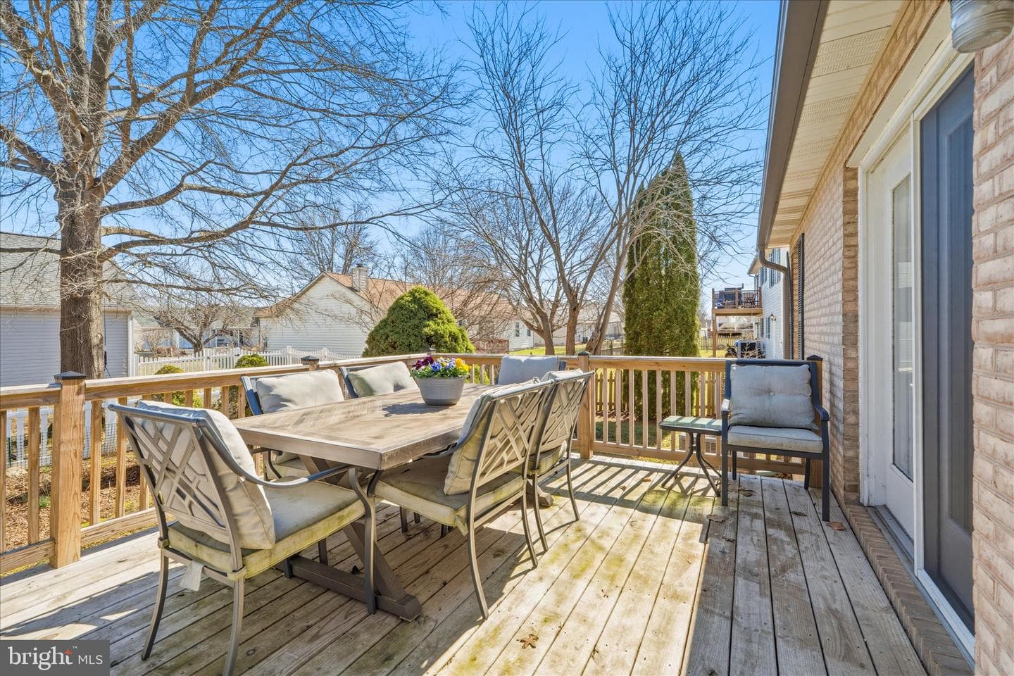 51 Pembroke Lane photo 30