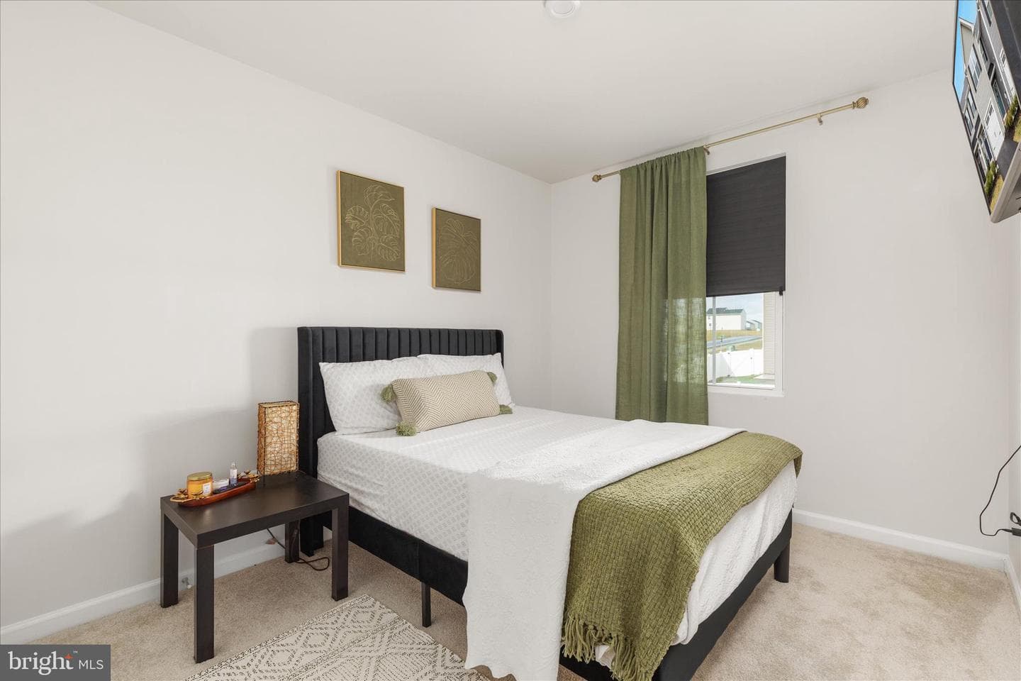 130 Calais Place photo 20