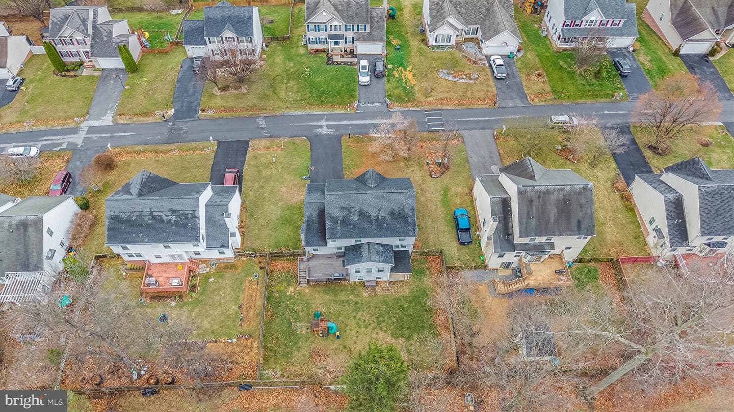811 Talisman Drive photo 32