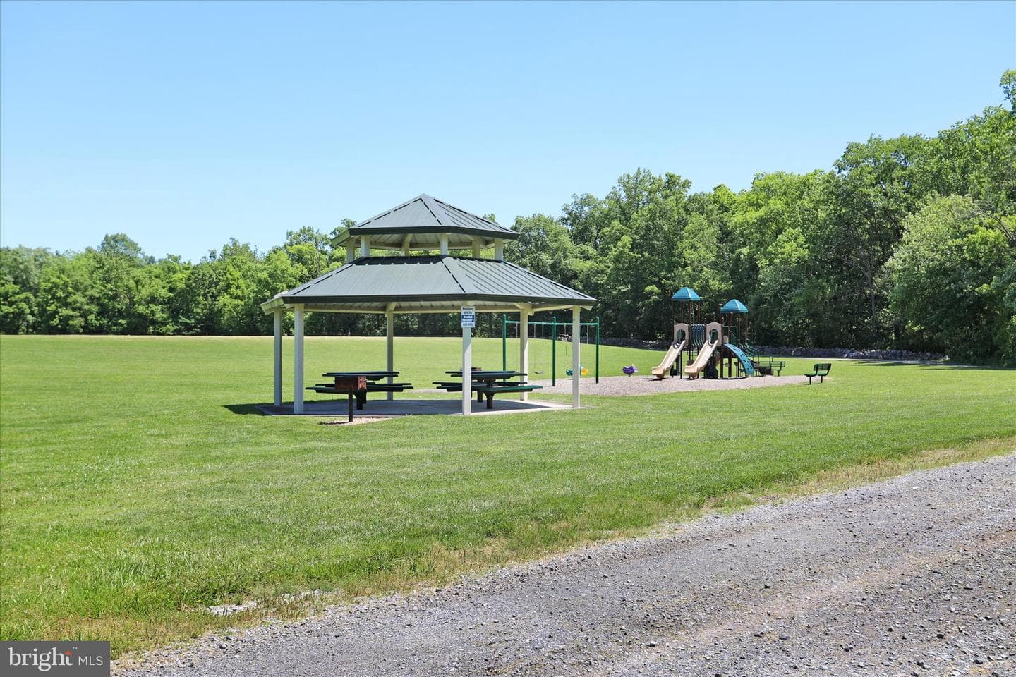 300 Headwaters Drive photo 48