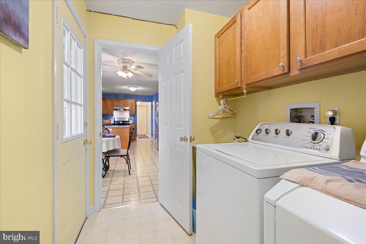 462 Camelot Boulevard photo 25