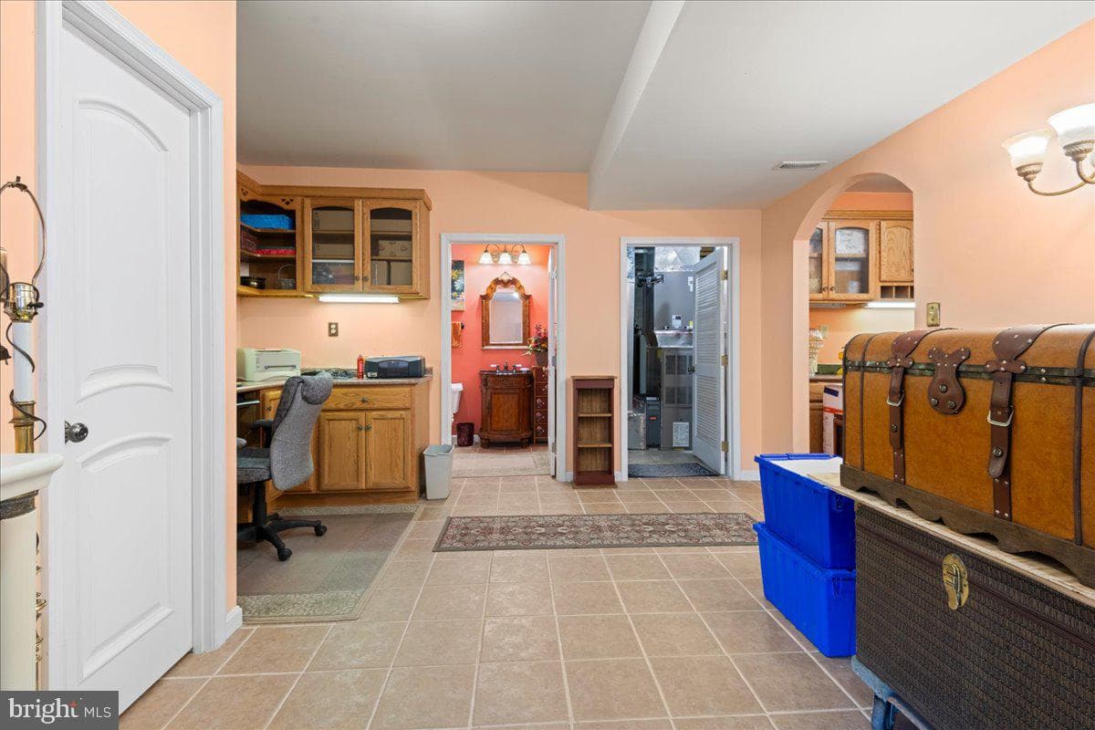 462 Camelot Boulevard photo 46