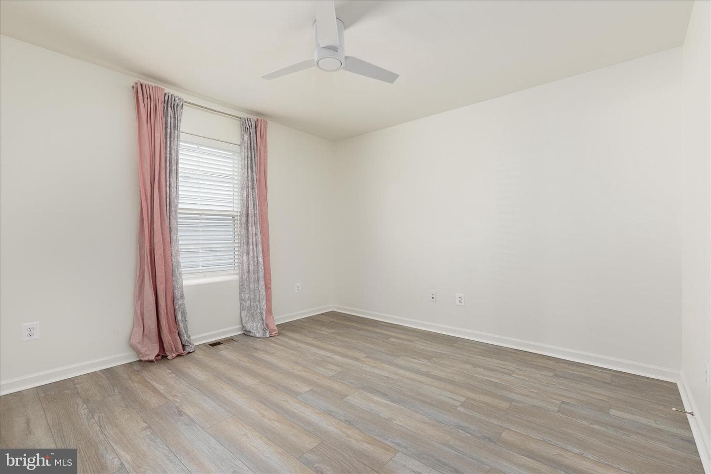 250 Stager Avenue photo 16
