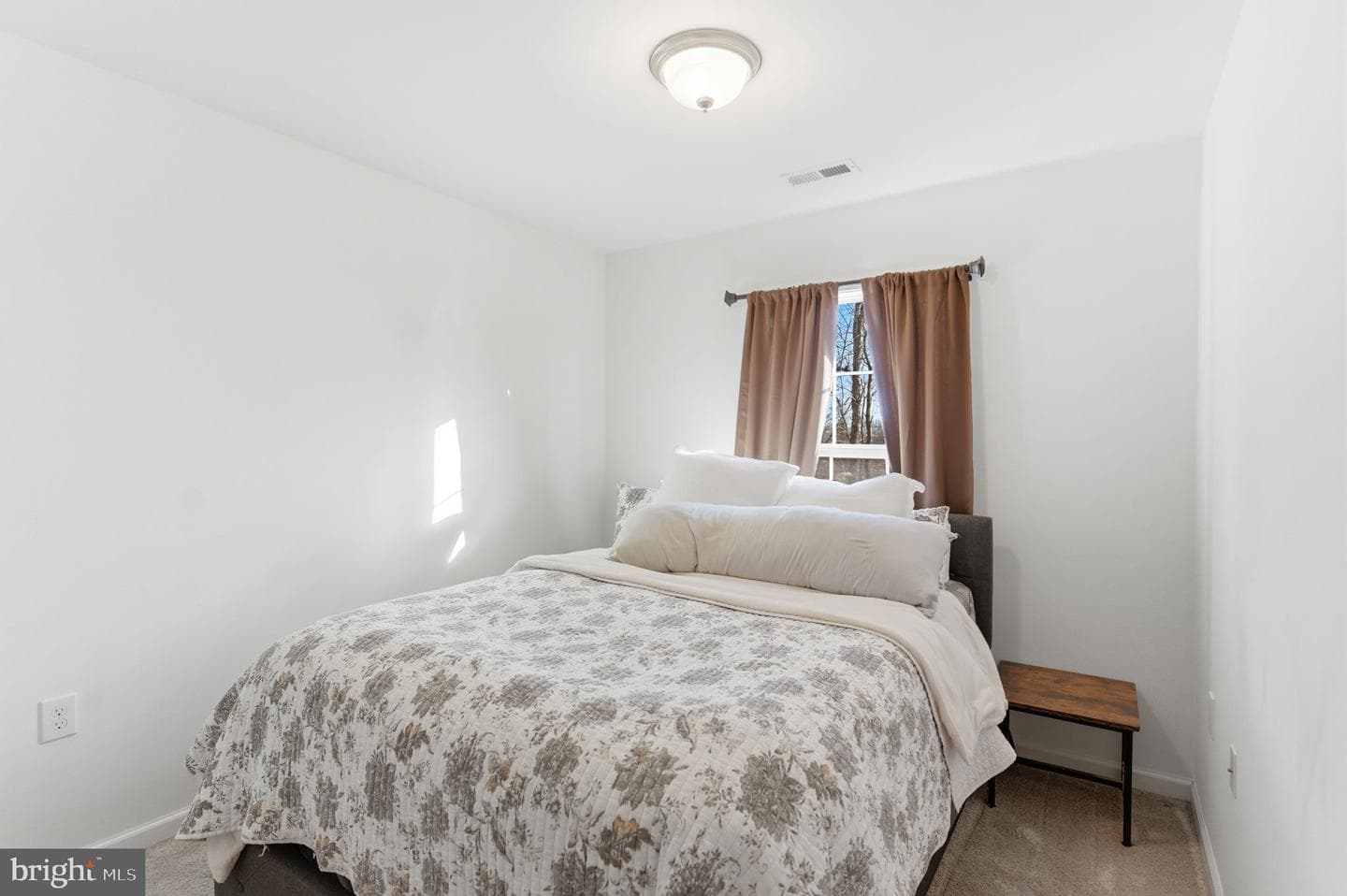 34 Furlong Way photo 5