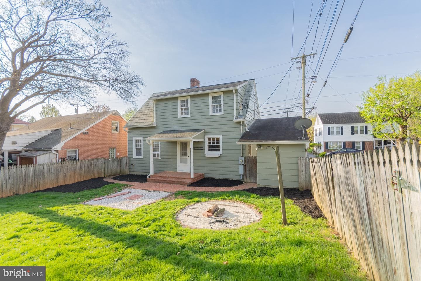 1104 W Race Street photo 15