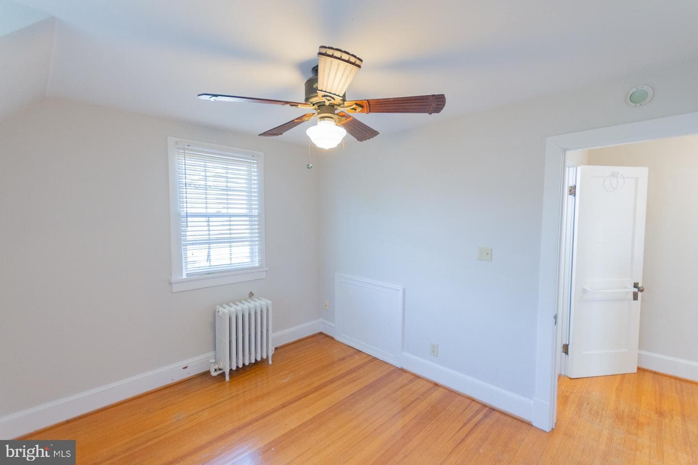 1104 W Race Street photo 43