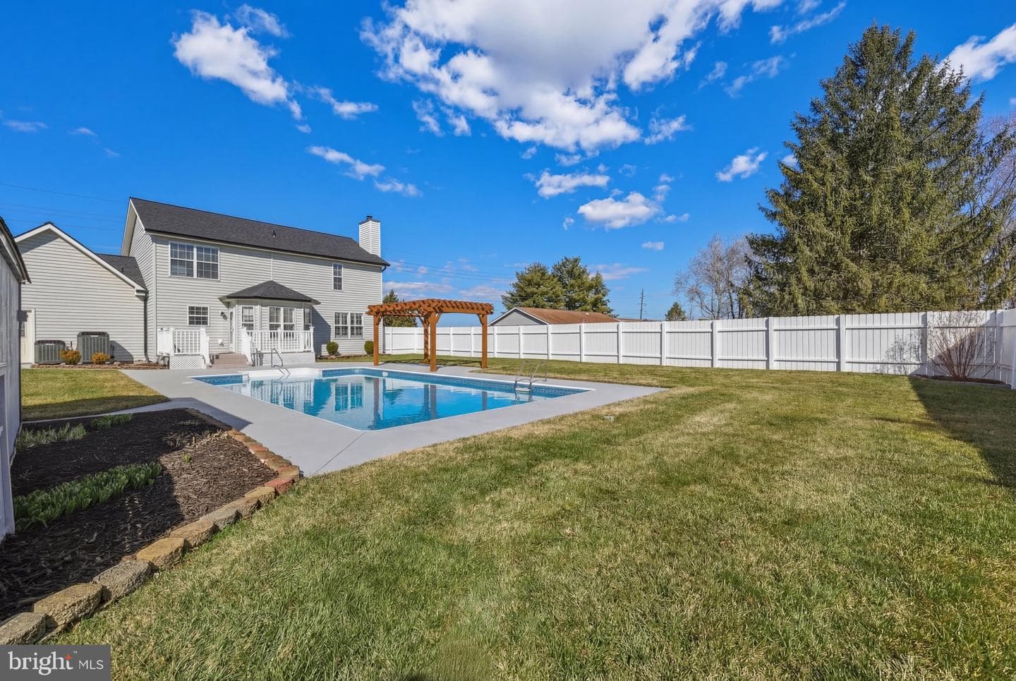 199 Primrose Drive photo 53