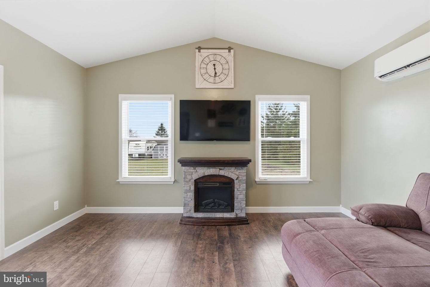 239 Mcgill Drive photo 20