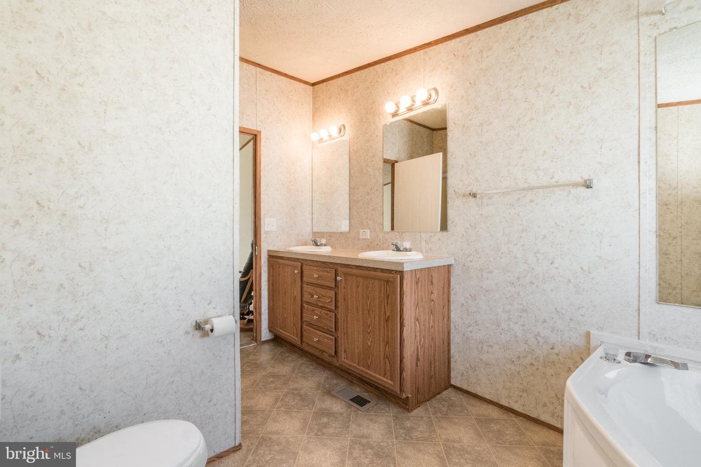 141 Janesa Drive photo 30