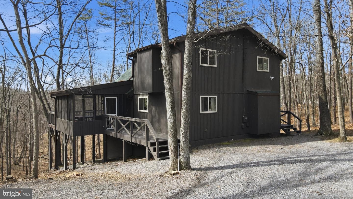 904 Walden Road photo 4
