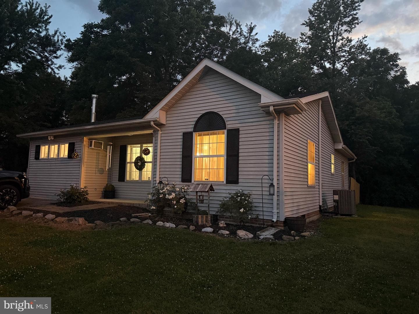 184 Dexter Drive photo 3