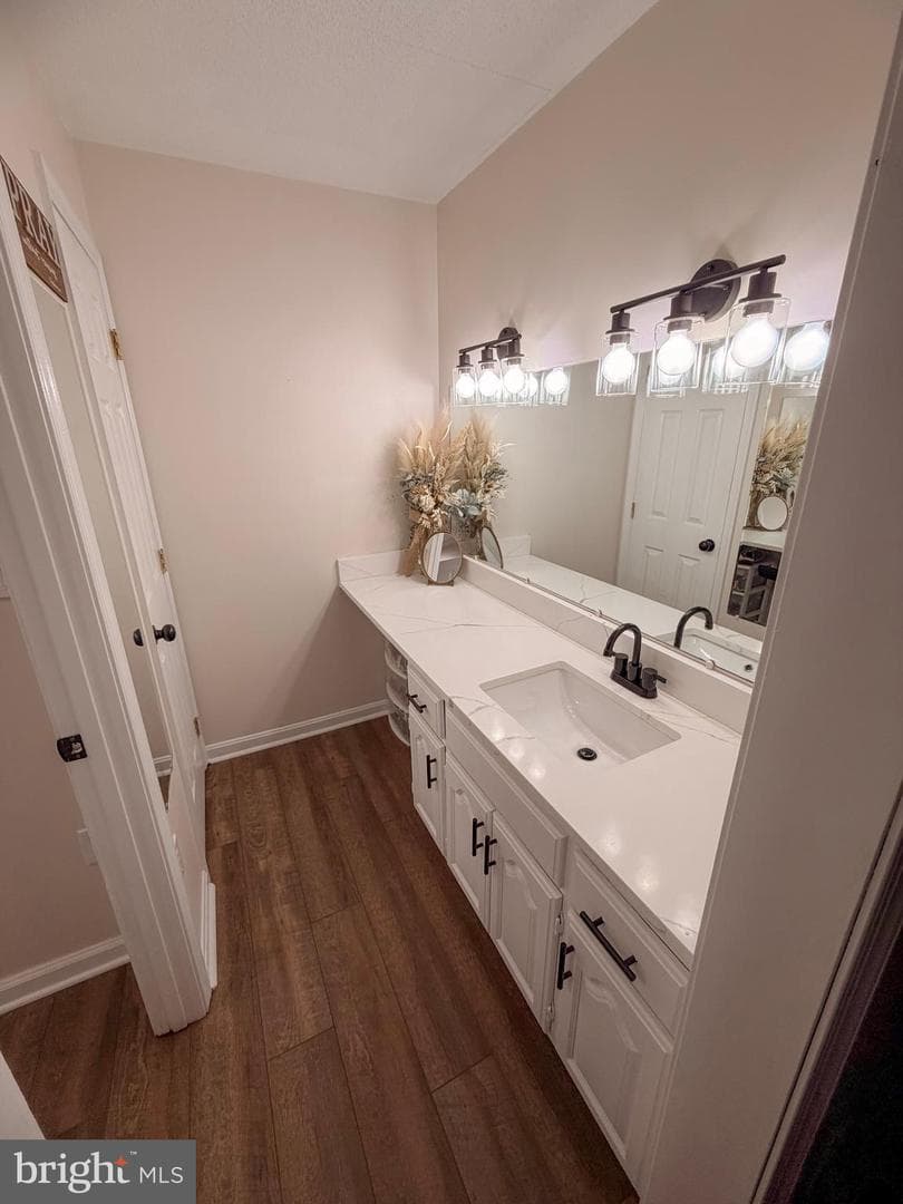 184 Dexter Drive photo 40