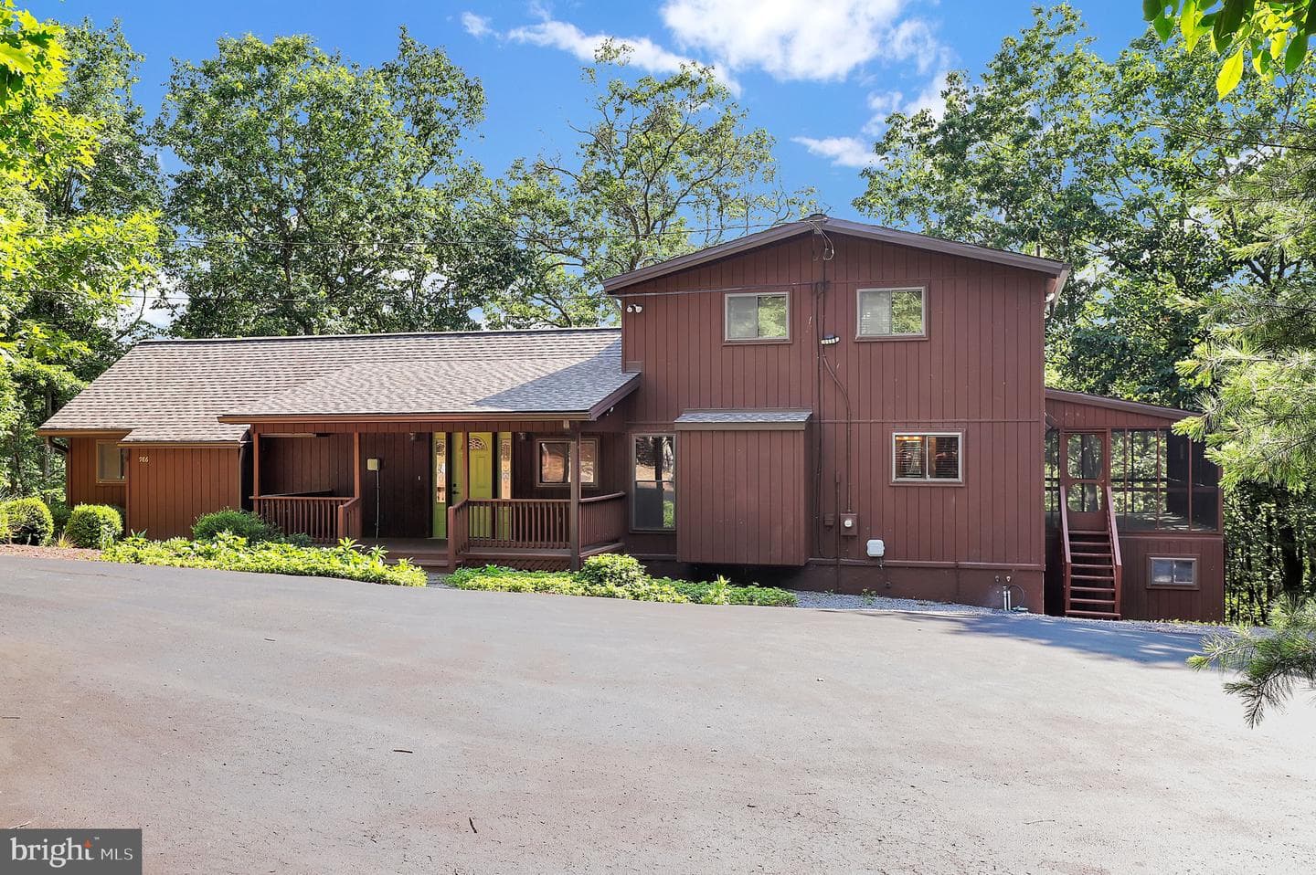 986 Walden Road