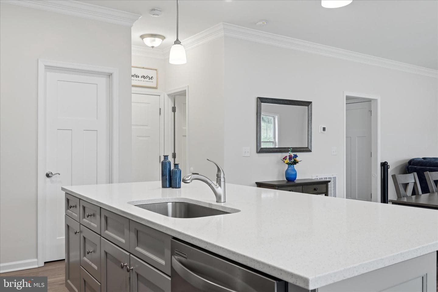 259 Twickenham Drive photo 9