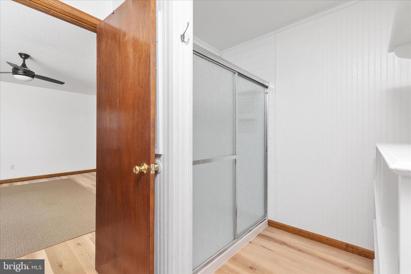 290 Larian Drive photo 23