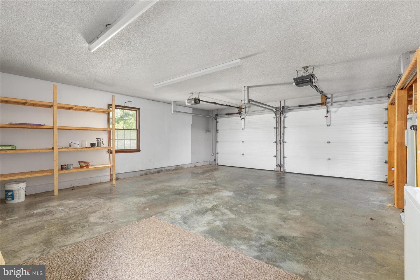 290 Larian Drive photo 27
