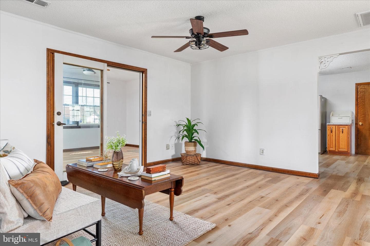 290 Larian Drive photo 6