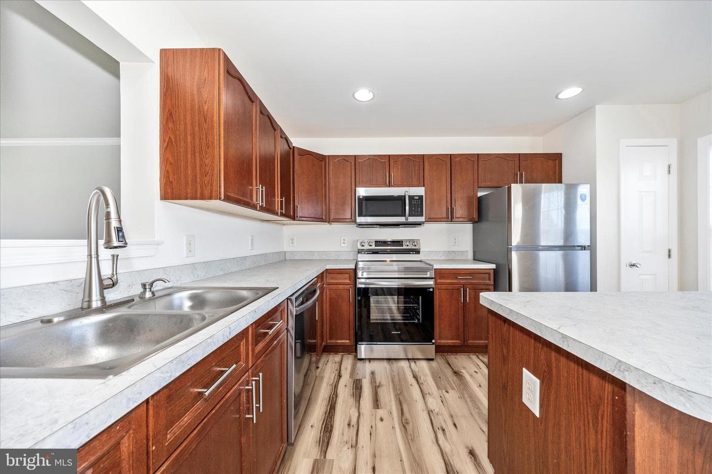 21 Lopez Drive photo 13