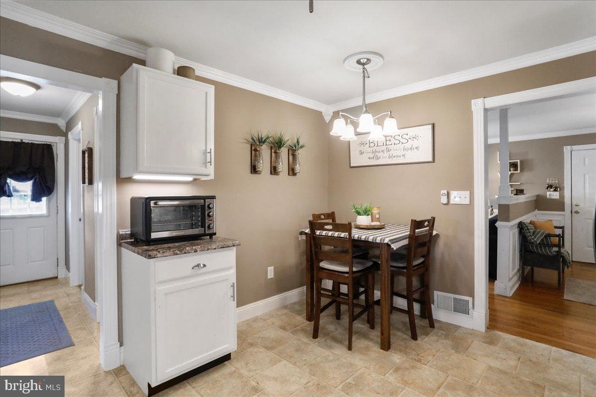 1102 Carrie Way photo 17