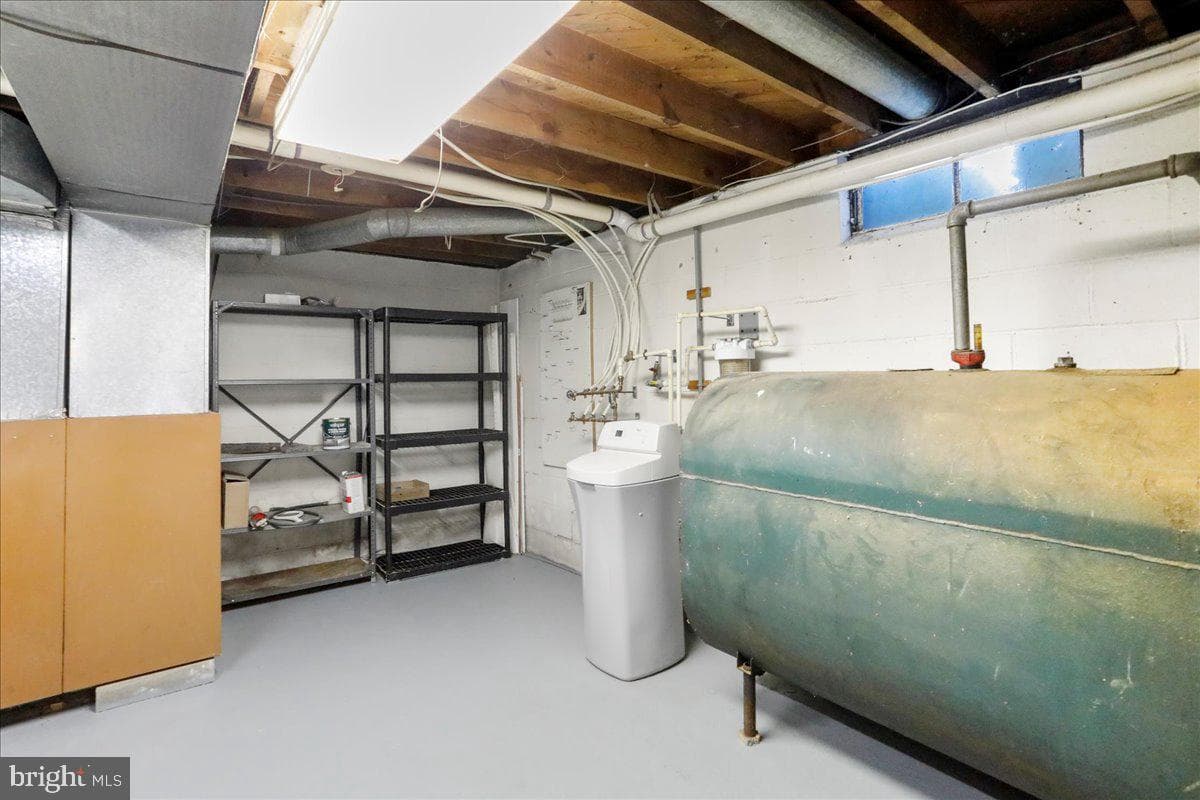 1102 Carrie Way photo 27