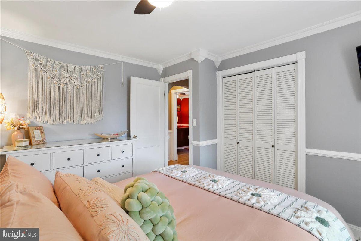1102 Carrie Way photo 9