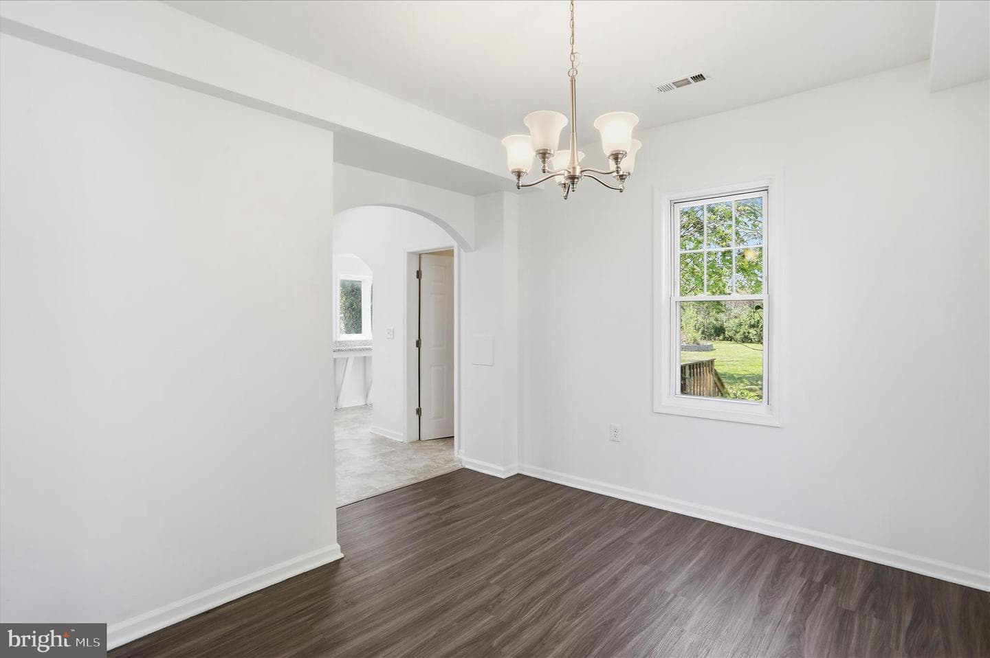 3552 Winchester Avenue photo 13