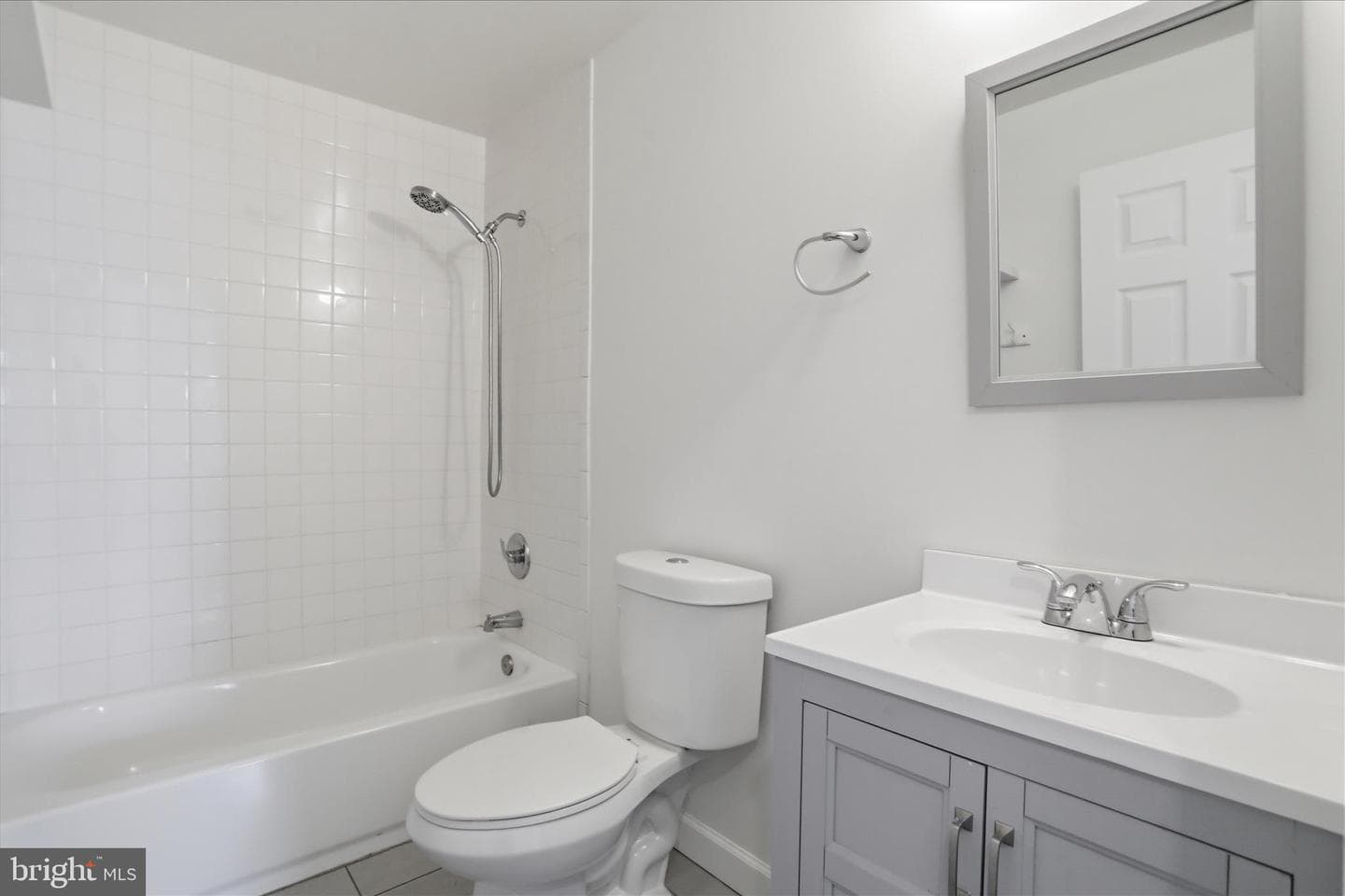 3552 Winchester Avenue photo 19