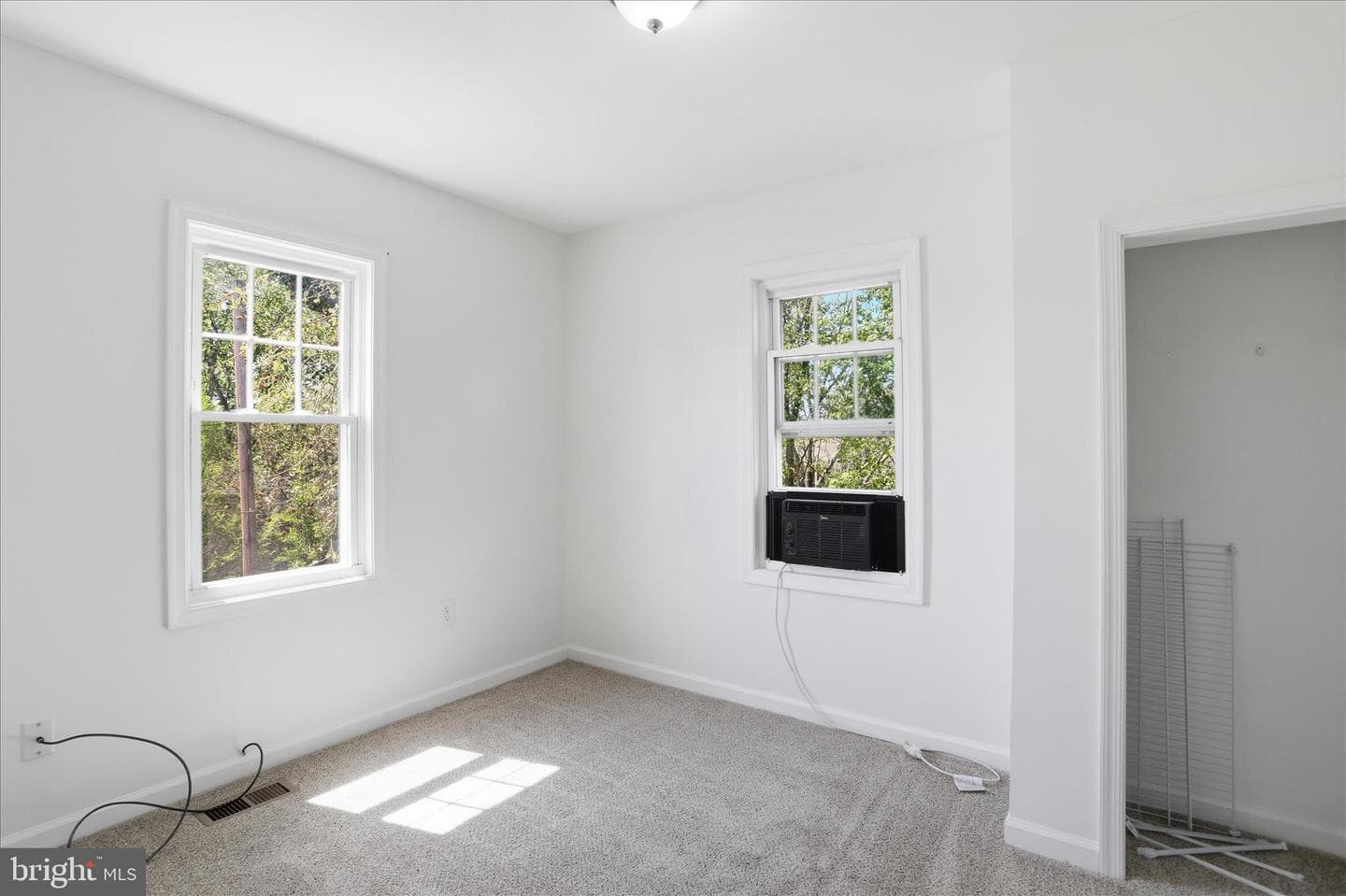 3552 Winchester Avenue photo 26