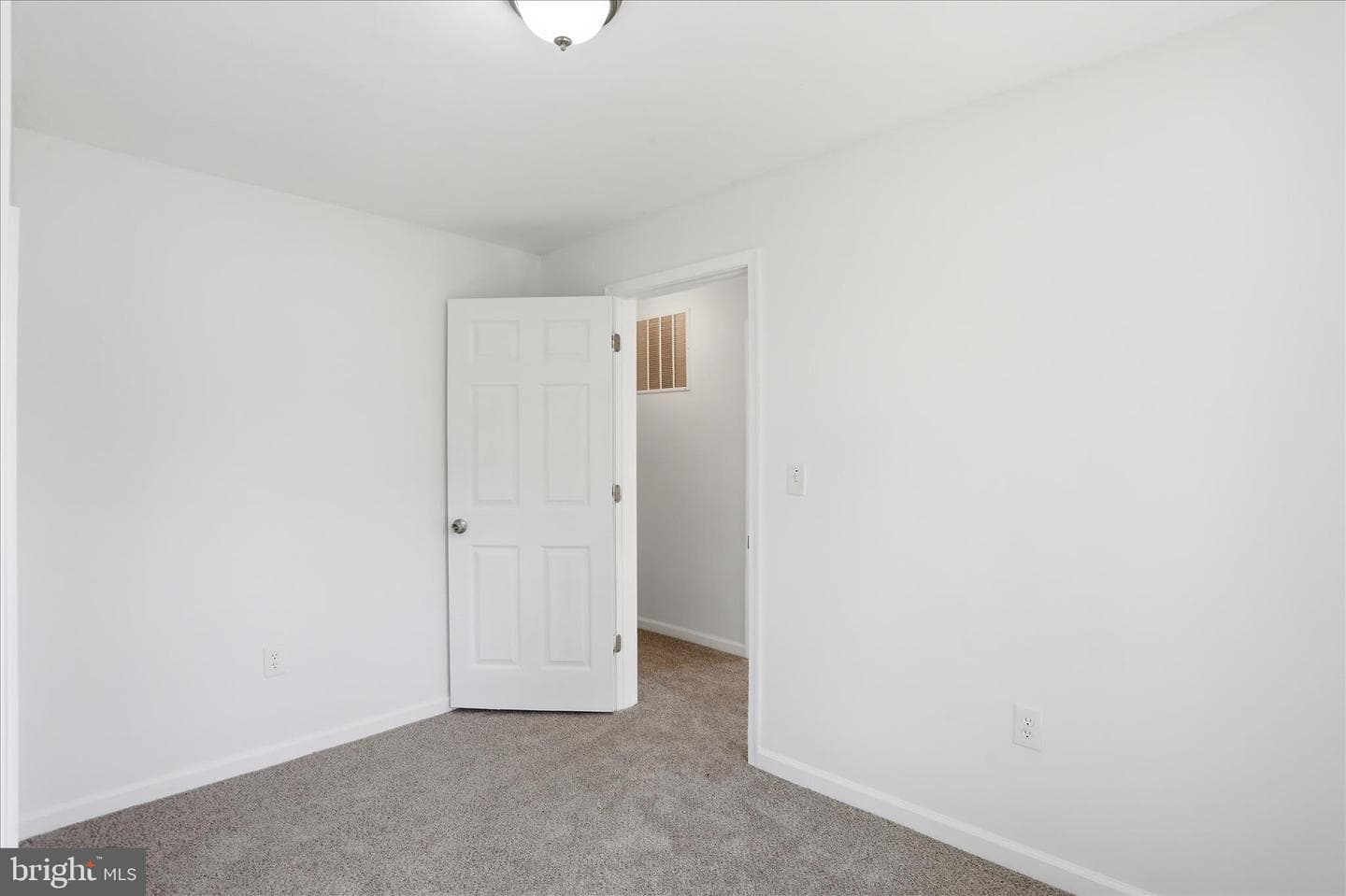 3552 Winchester Avenue photo 27