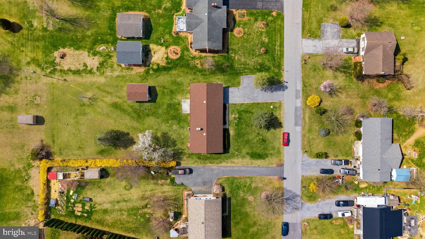 757 Montmorency Drive photo 42