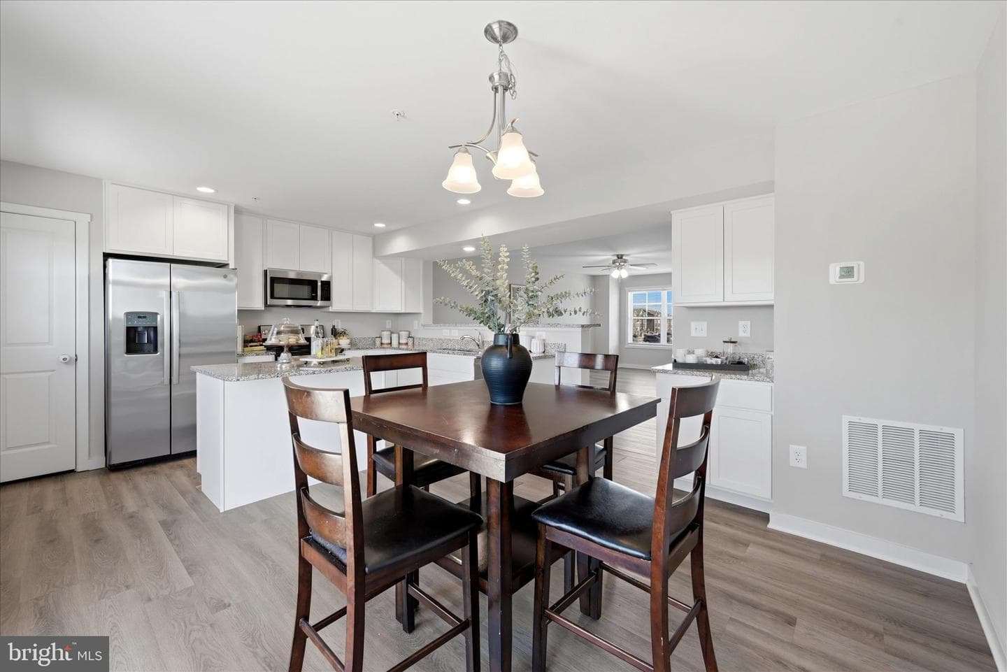 185 Carnes Way photo 16