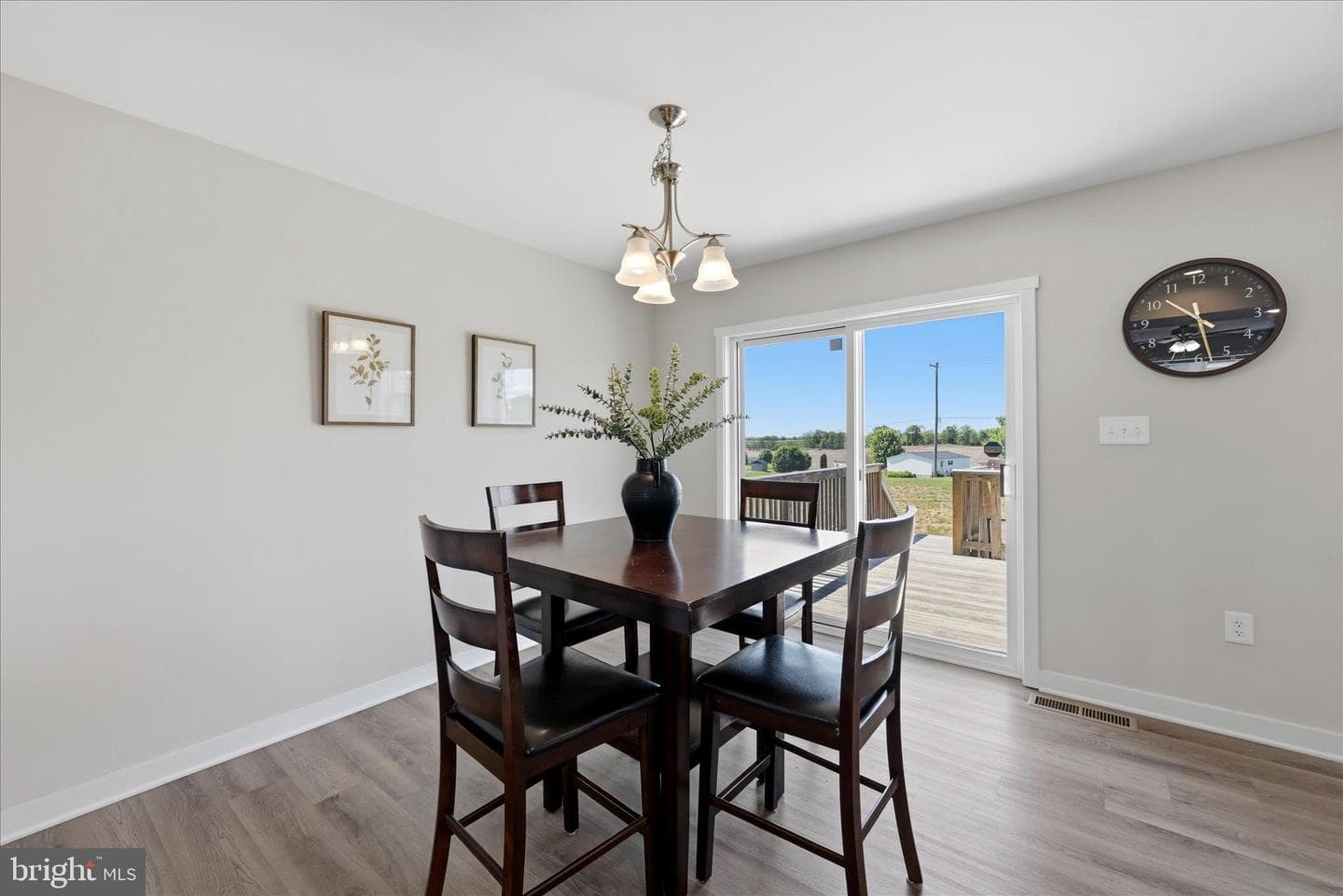 185 Carnes Way photo 17