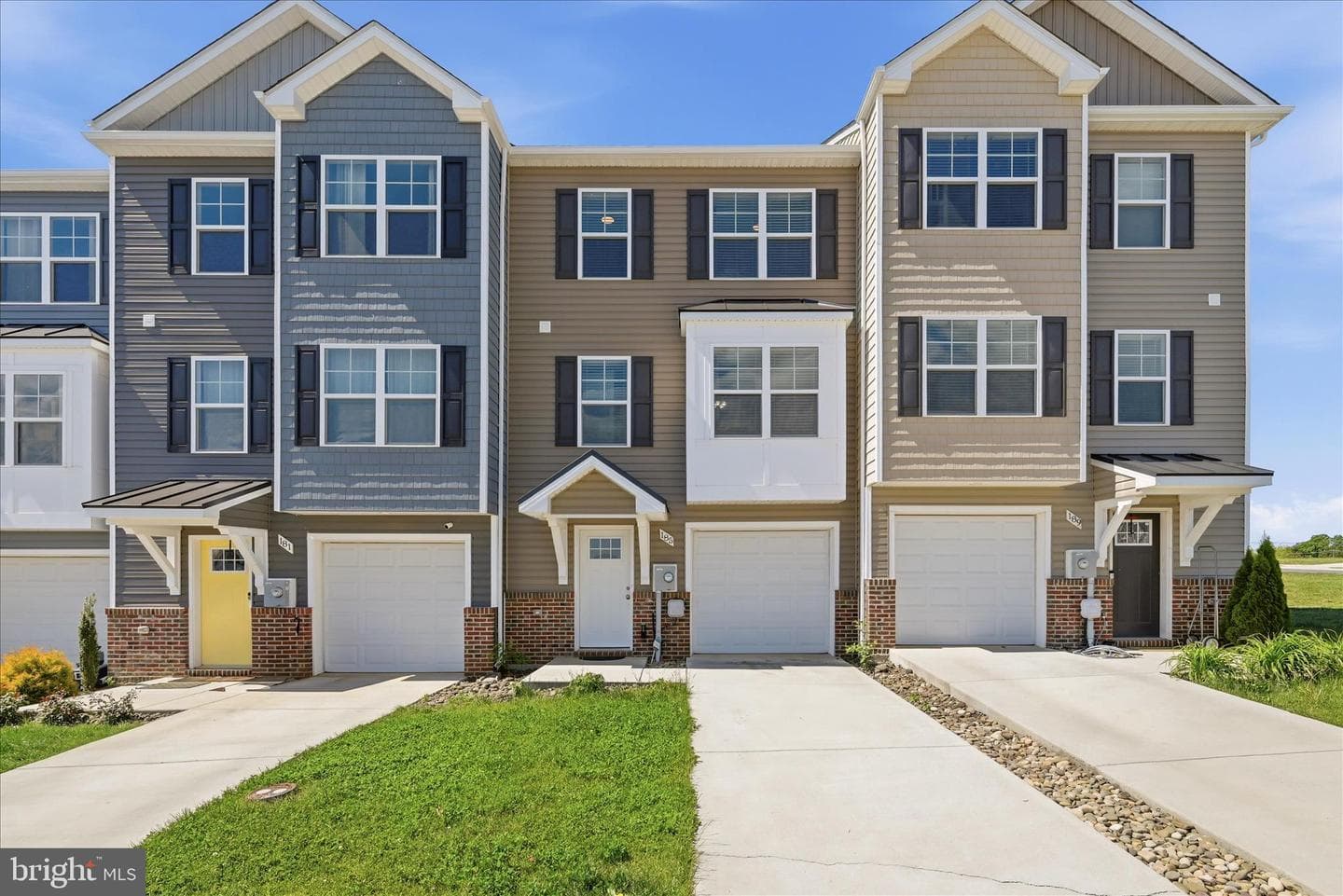 185 Carnes Way photo 3