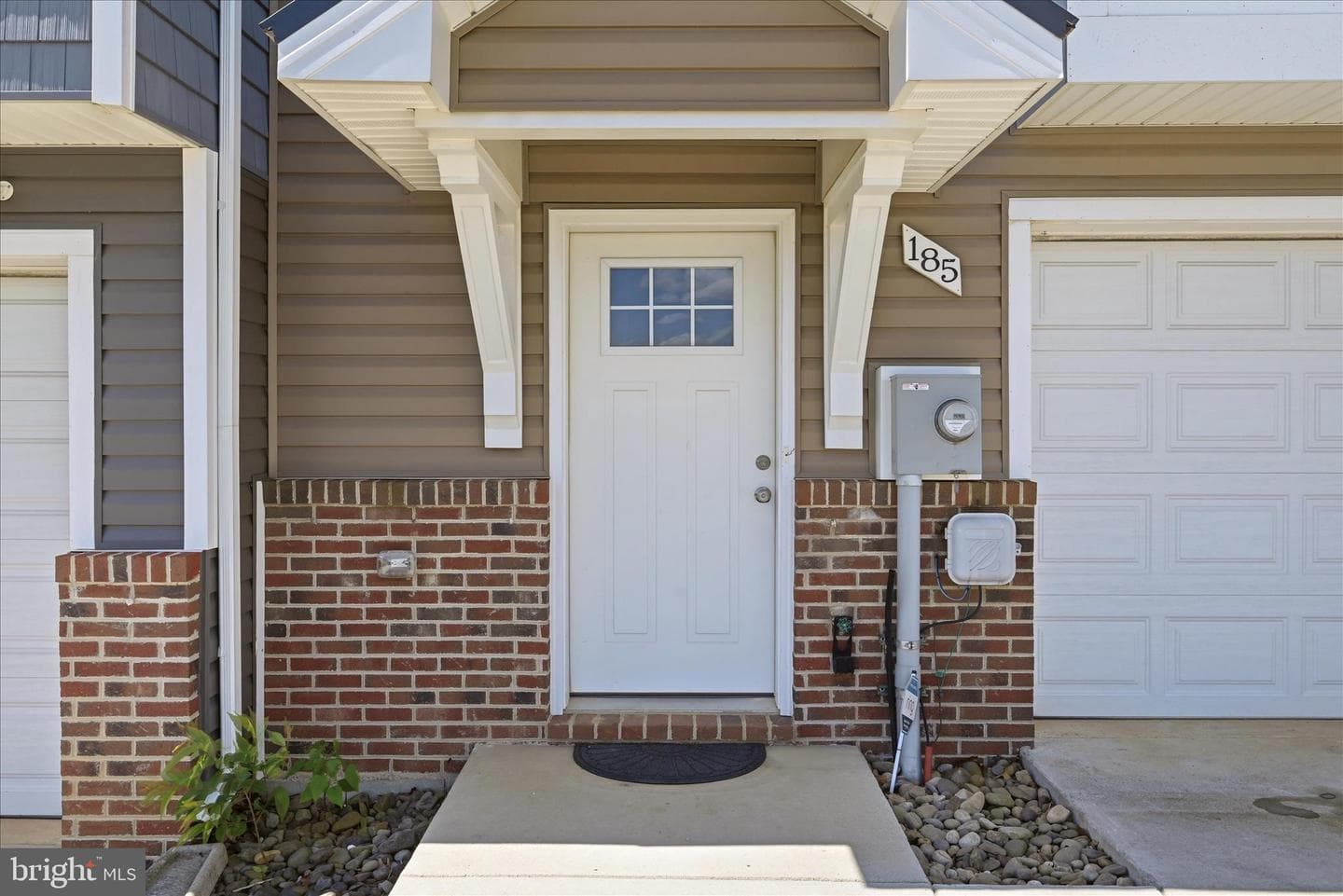 185 Carnes Way photo 4