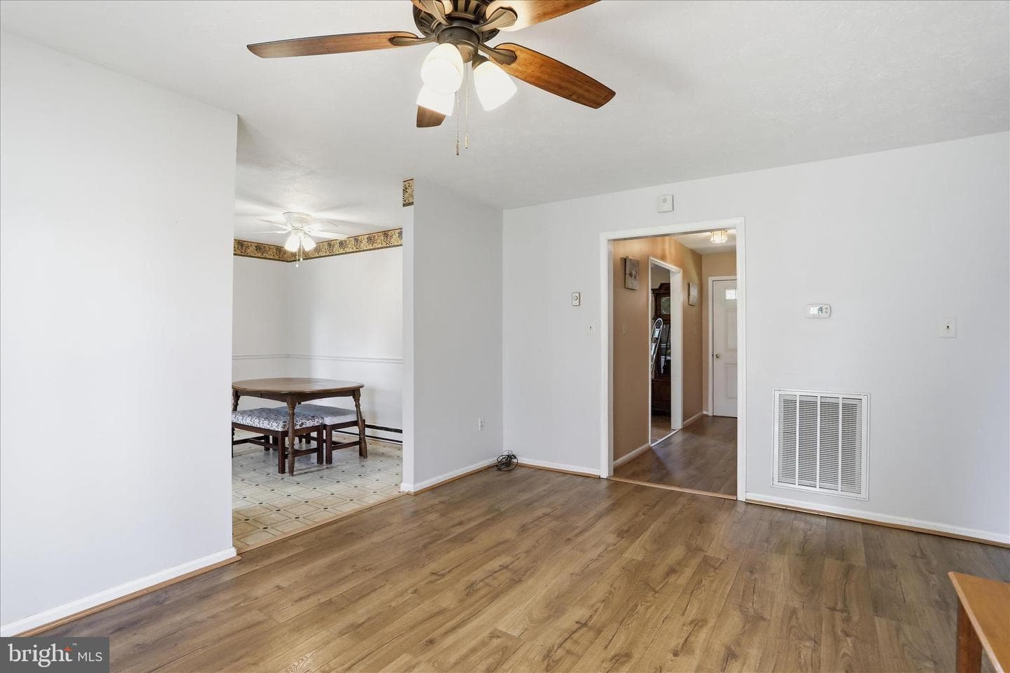 14 Windsor Lane photo 19