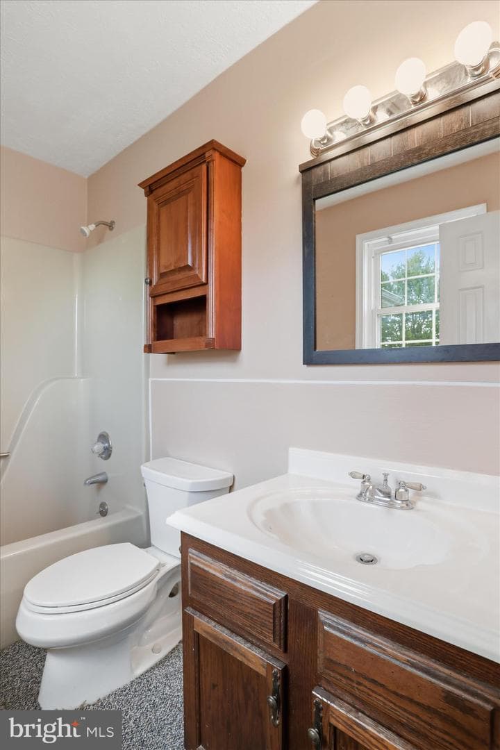 14 Windsor Lane photo 30