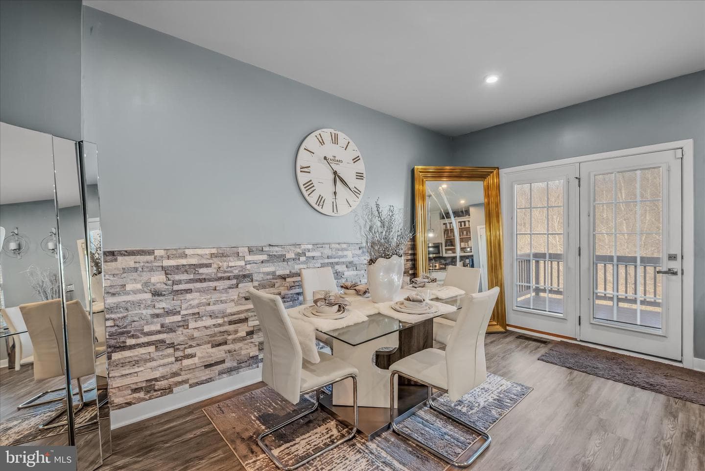 203 Ontario Drive photo 17
