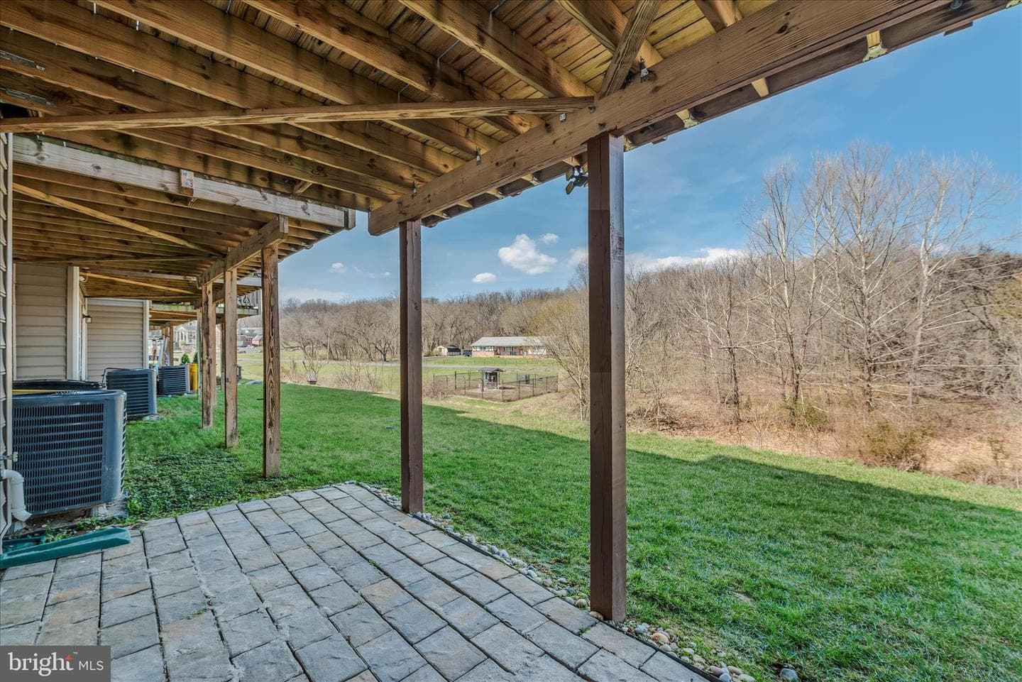 203 Ontario Drive photo 37