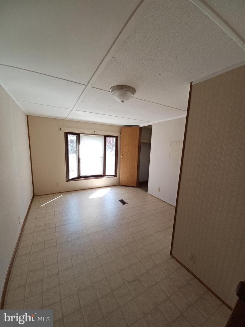 740 Emerson Drive photo 16
