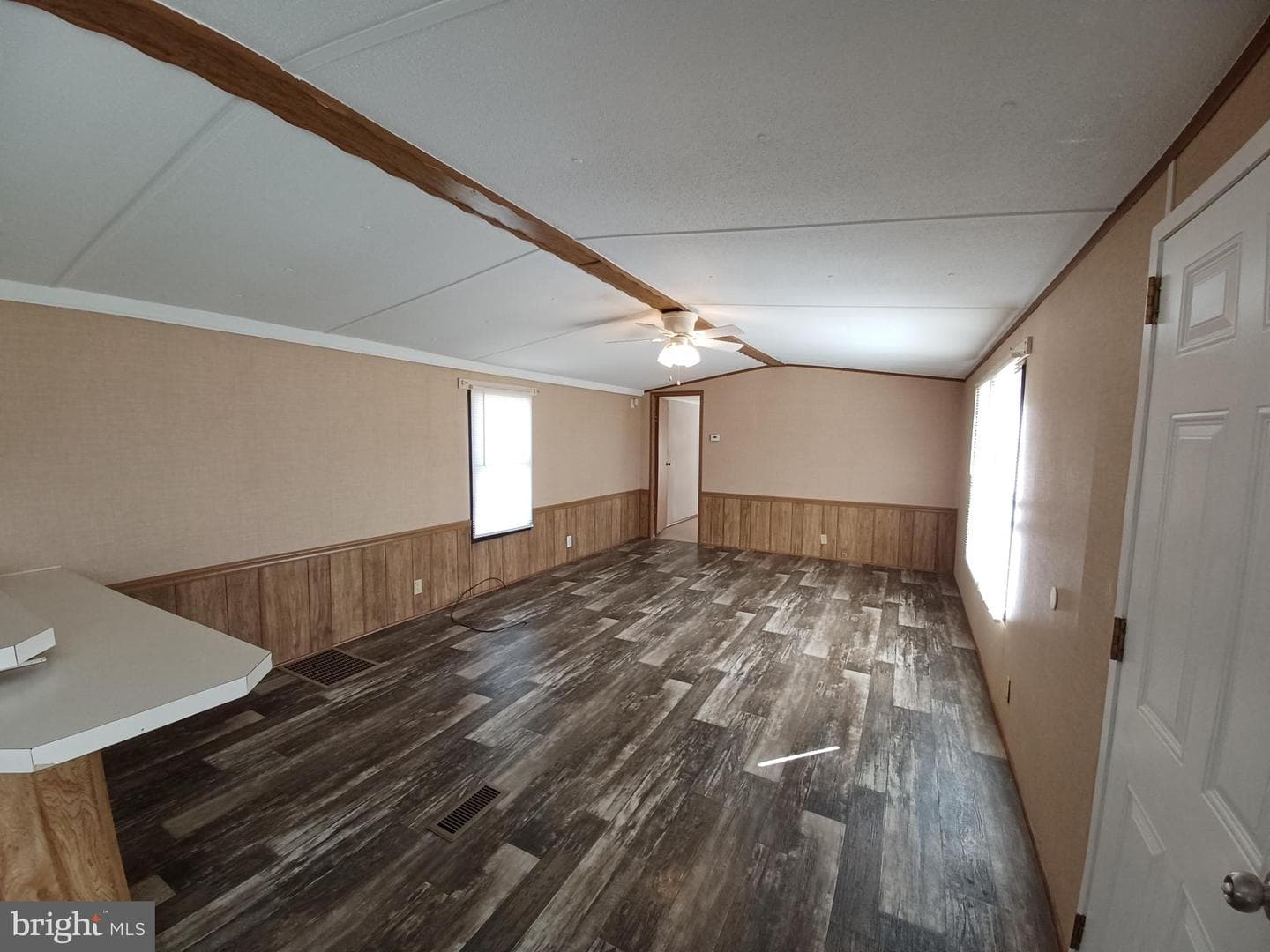740 Emerson Drive photo 7